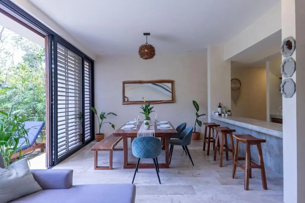 Exquisite Tulum Jungle Condo W/Private Pool! Apartmán