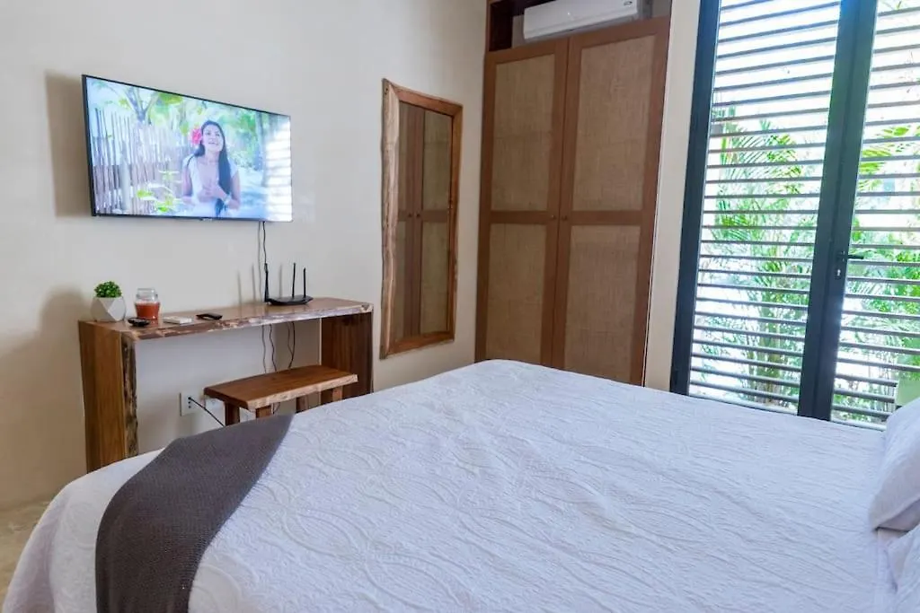 Exquisite Tulum Jungle Condo W/Private Pool! Apartmán