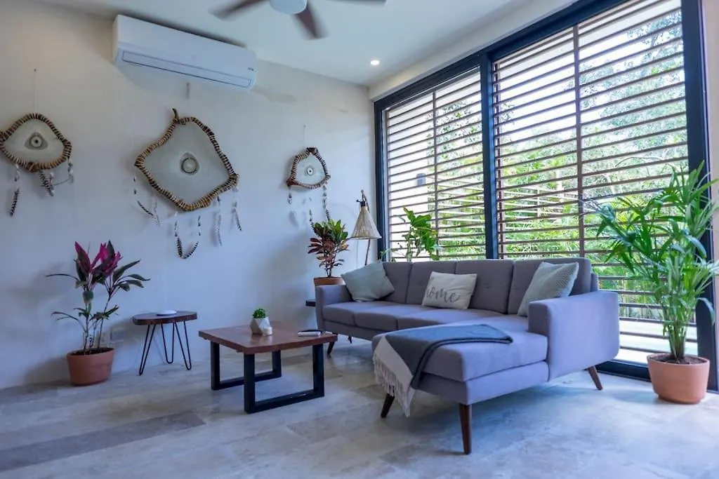 Exquisite Tulum Jungle Condo W/Private Pool! Apartmán